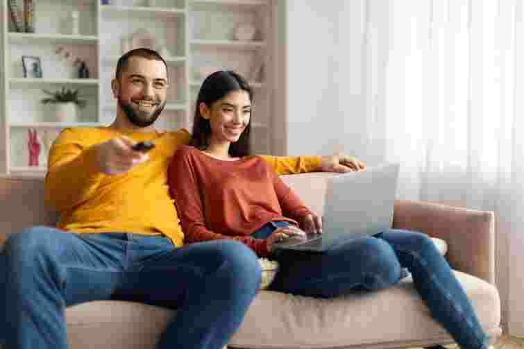 «Велика смілива красива подорож»: романтична історія про пошуки себе вже на SWEET.TV