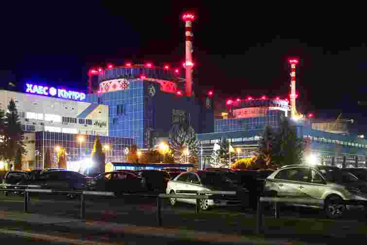 Рівненська та Хмельницька АЕС знизили виробництво електроенергії через обстріли