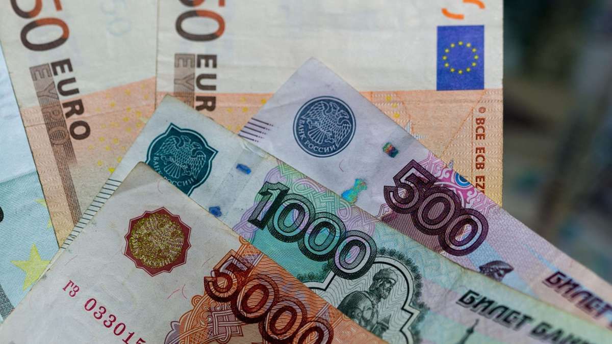 Уникнете проблем на кордоні: скільки грошей можна вивезти з України без декларації