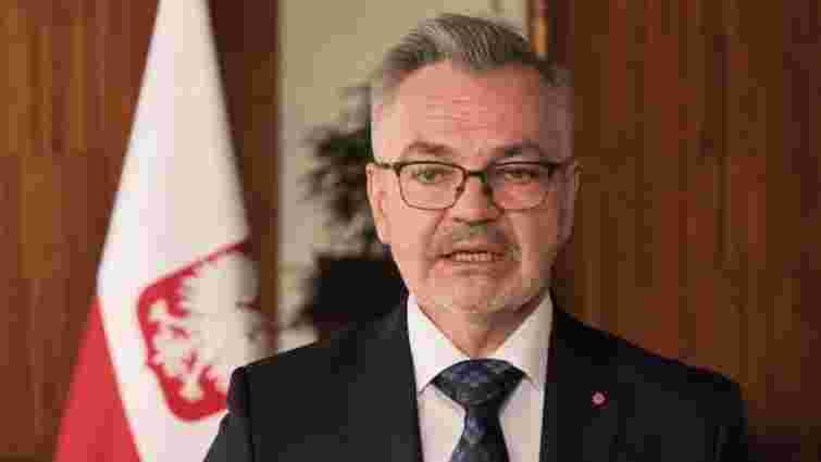 У Санкт-Петербурзі агресивні протестувальники напали на польського посла