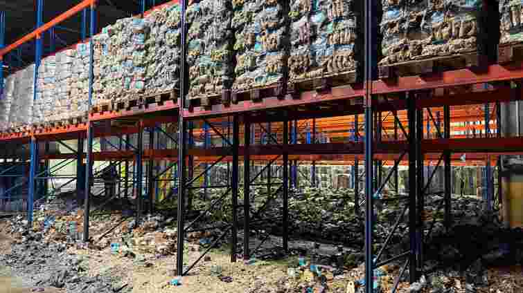 Російська атака спричинила пожежу на складі продуктів продовольчої програми ООН