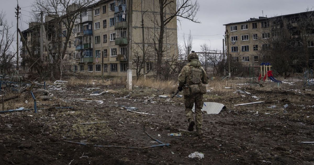 ЗСУ блокують спроби росіян перетнути залізницю в Покровську