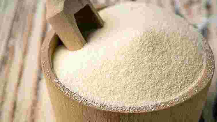 Дві прості дії дозволять уникнути грудочок: як зварити ідеально ніжну манку