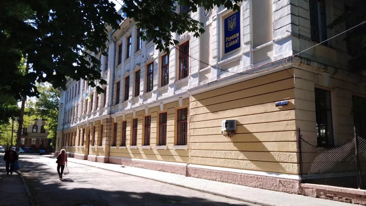 У Чернівцях вчителька назвала учня «скотиною» на прохання вести урок українською мовою