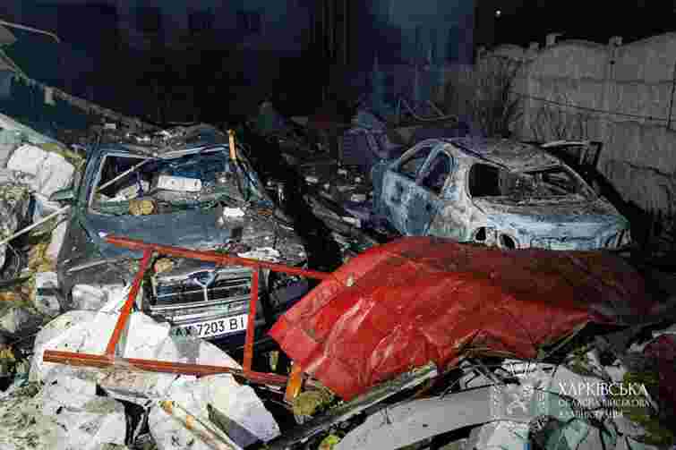 Росіяни завдали масованого удару по Харкову, є загиблі та поранені