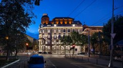 Королі гостинності