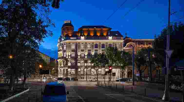 Королі гостинності