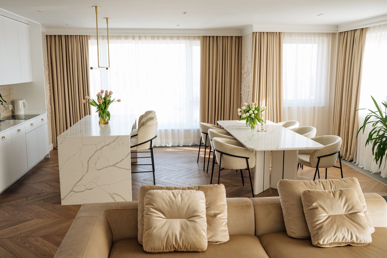 Штори виконують цілу низку функцій / Фото ALSER