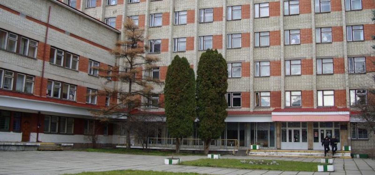 Депутати підтримали реорганізацію пʼяти поліклінік у Львові