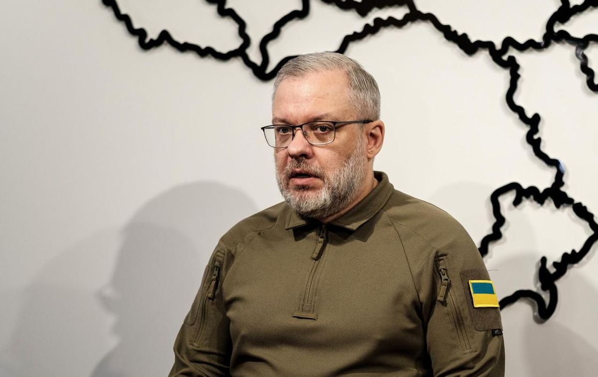 Ключовий постачальник одягу для війська пов’язаний з родиною ексміністра Галущенка