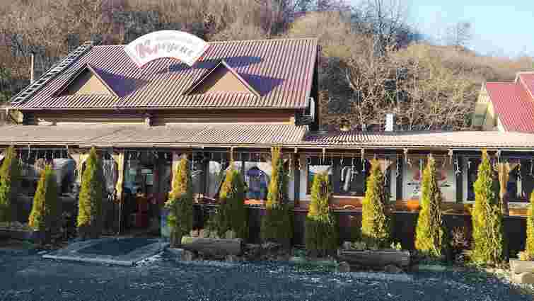 Власницю відомого закарпатського ресторану підозрюють у захопленні землі