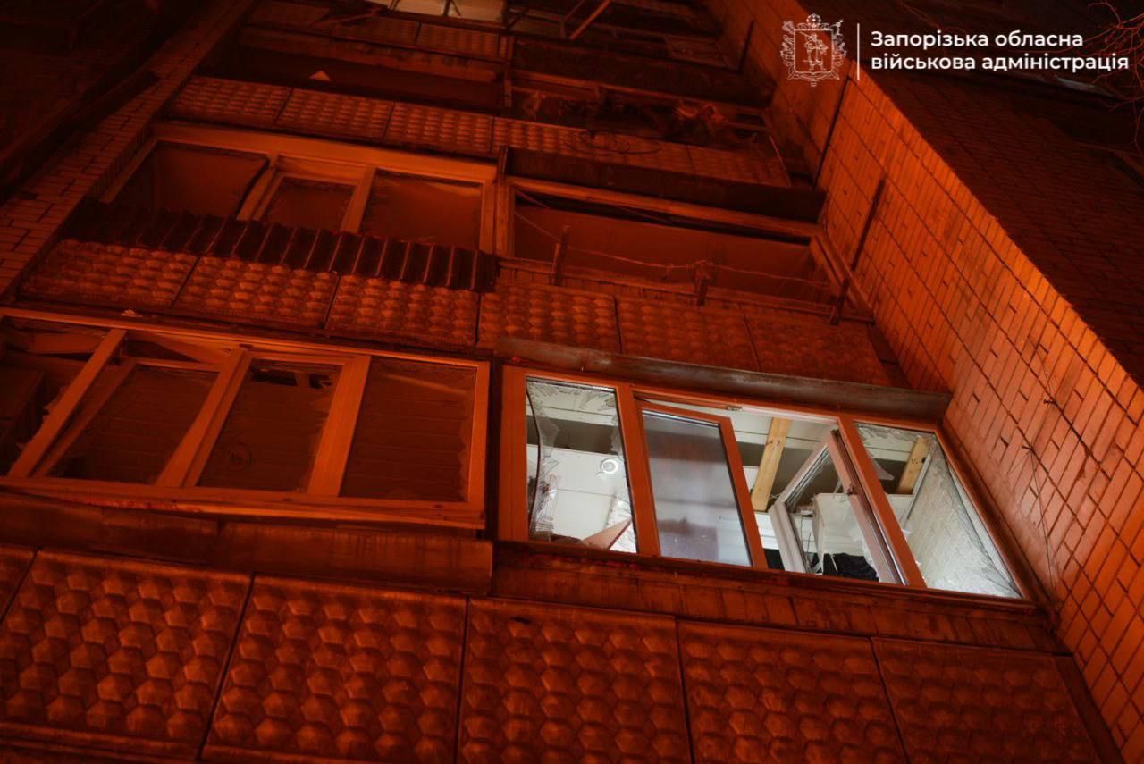 Пошкодження у Запоріжжі внаслідок російської атаки 15 листопада