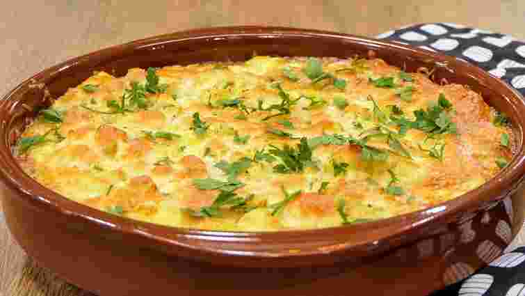 Пікантний часниково-картопляний пиріг. Рецепт дня