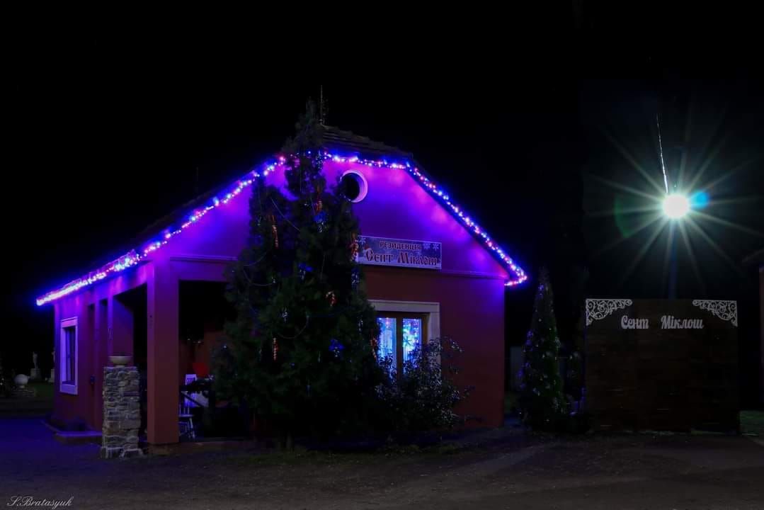 Святкова програма до Миколая у Чинадіївському замку відбудеться 6 грудня