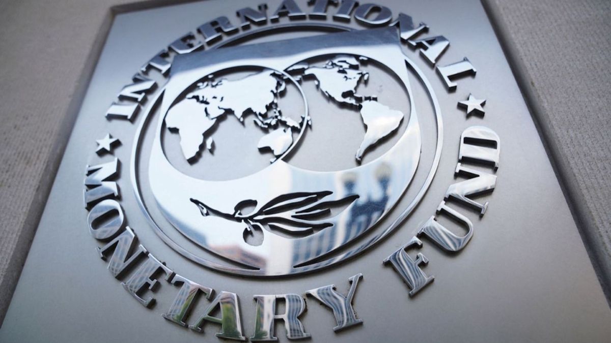 Україна досягла попередньої домовленості з МВФ про програму підтримки на 8 млрд доларів