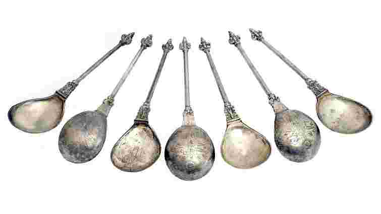 Скарб з вулиці Фурманської: столове срібло з філософськими сентенціями