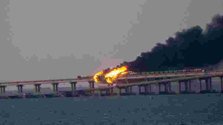 Росіяни засудили до довічного ув’язнення вісьмох людей за вибух на Кримському мосту 