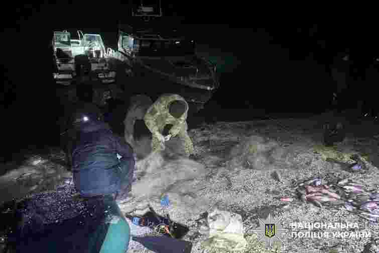 Двох мешканців Хмельниччини викрили на вилові червонокнижної риби