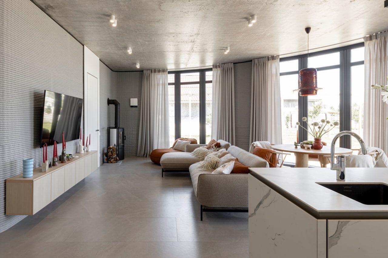 Штори регулюють кількість денного світлла в кімнаті