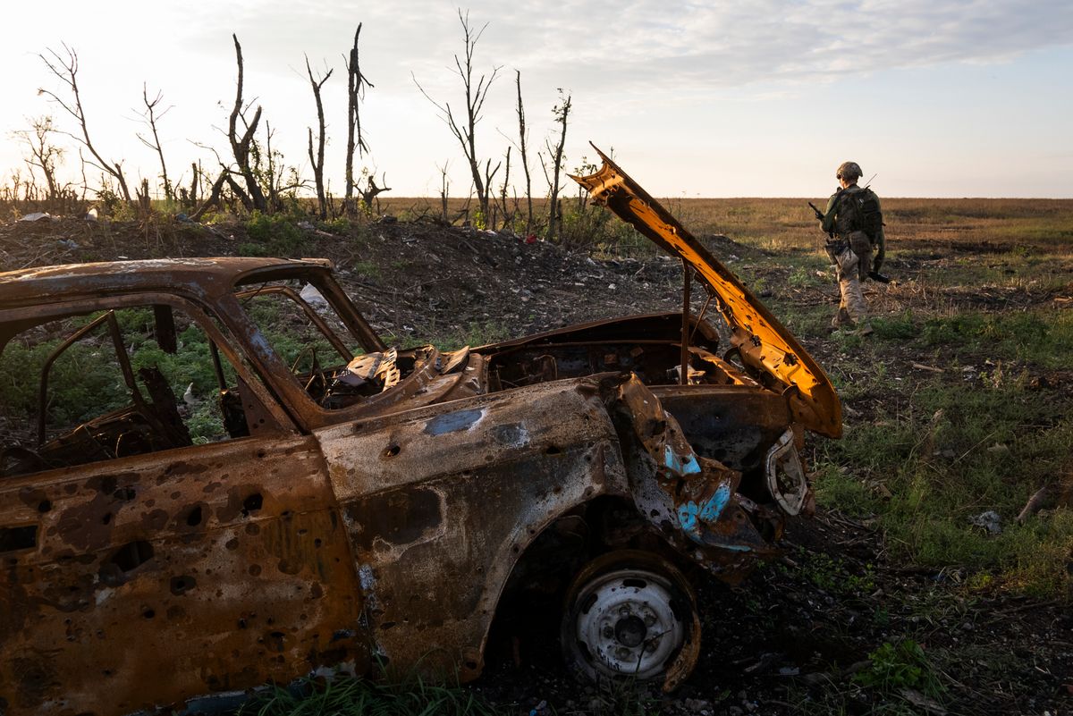 Український претендент на «Оскар» «2000 метрів до Андріївки» вийшов онлайн