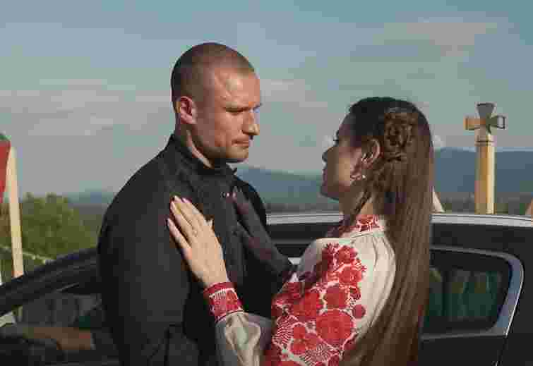 Дивляться на світ по-різному: шоу «Холостяк 14» достроково покинула ще одна учасниця