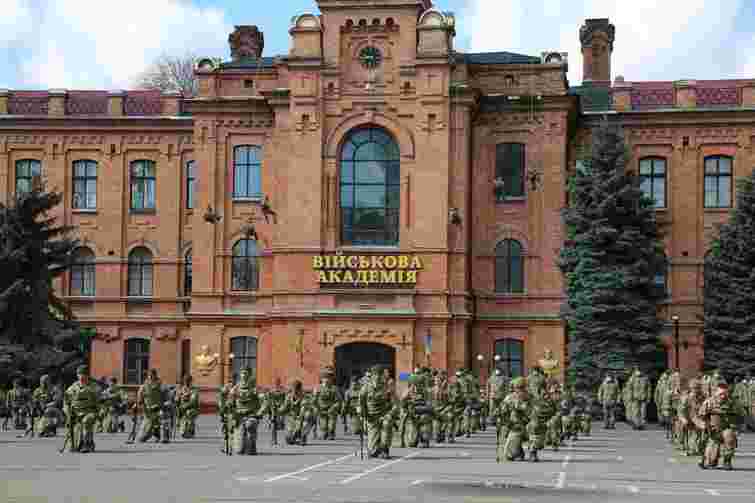 Одеська військова академія проводить службове розслідування через самогубство курсанта