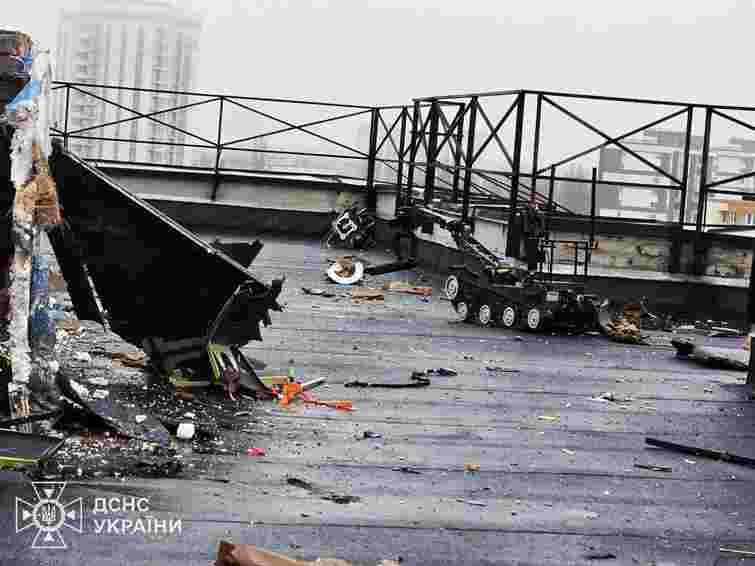 Рятувальники провели унікальну операцію з розмінування багатоповерхівки дронами та роботом