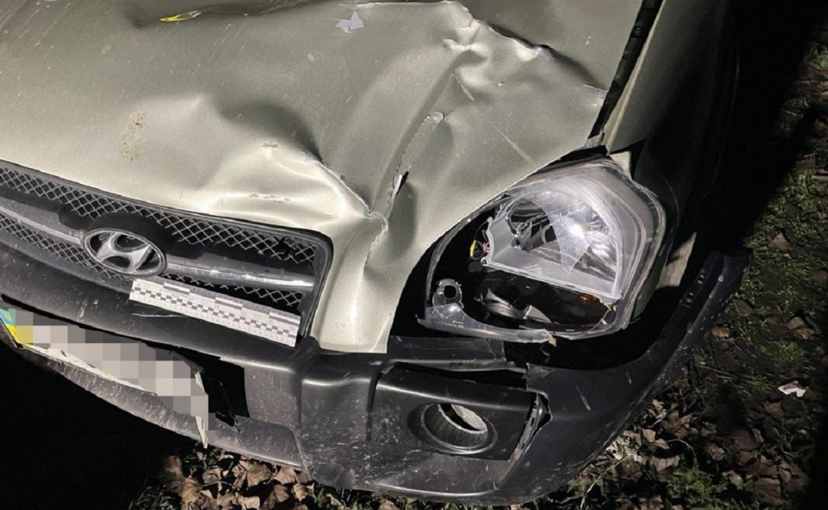 На Полтавщині поліцейський на смерть збив  двох 17-річних сестер