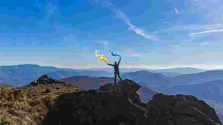 «Вертатись»: Віктор Винник і МЕРІ присвятили пісню Силам оборони України