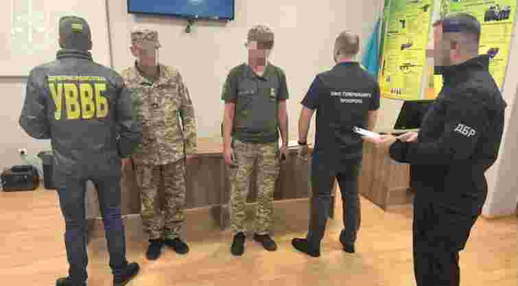 На Львівщині прикордонники уникли тюрми за пропуск 80 ухилянтів без перевірки документів