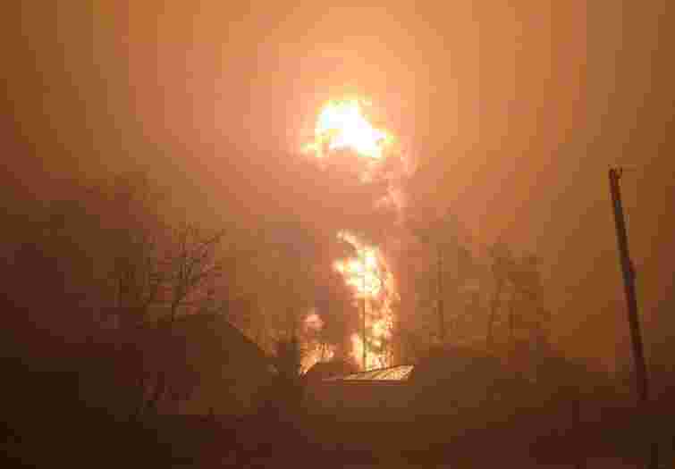 У Тамбовській області РФ після дронової атаки загорілась нафтобаза 