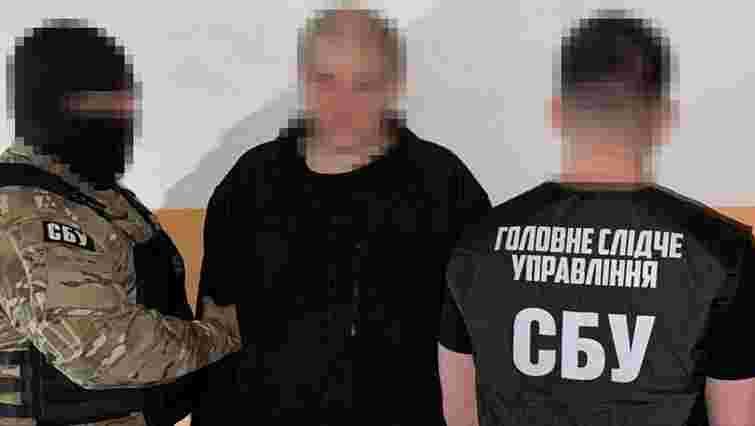 У Києві працівник охоронної компанії коригував масовані атаки РФ по місту 