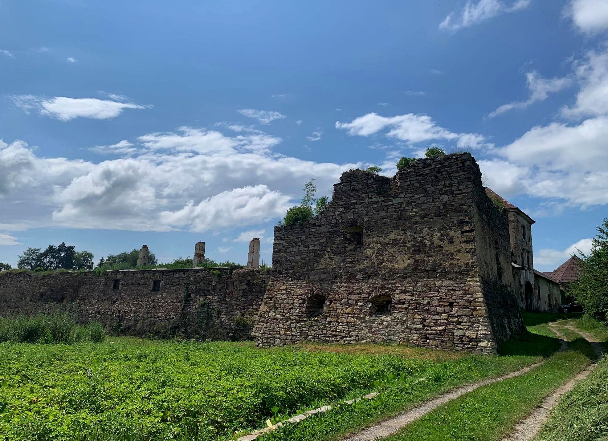 Руїни оборонної вежі