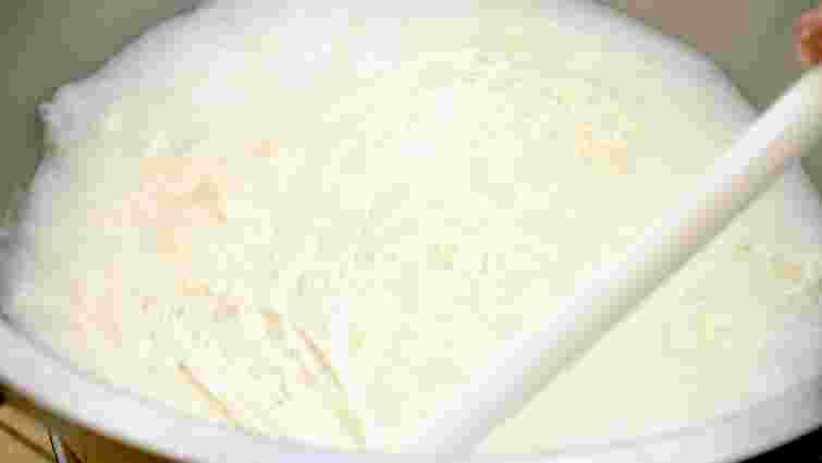 Вам не треба цілий день: як приготувати домашній кисломолочний сир за 30 хвилин