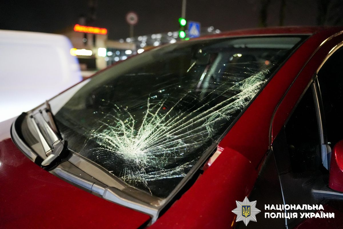 У Рівному пішохідка впала в кому внаслідок наїзду автомобіля 
