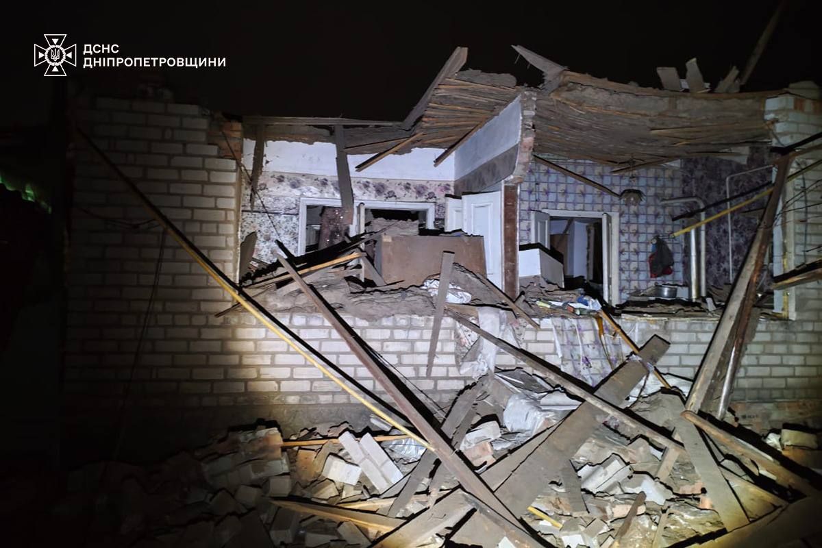 На Дніпропетровщині внаслідок російського удару загинула дитина, її батьки постраждали