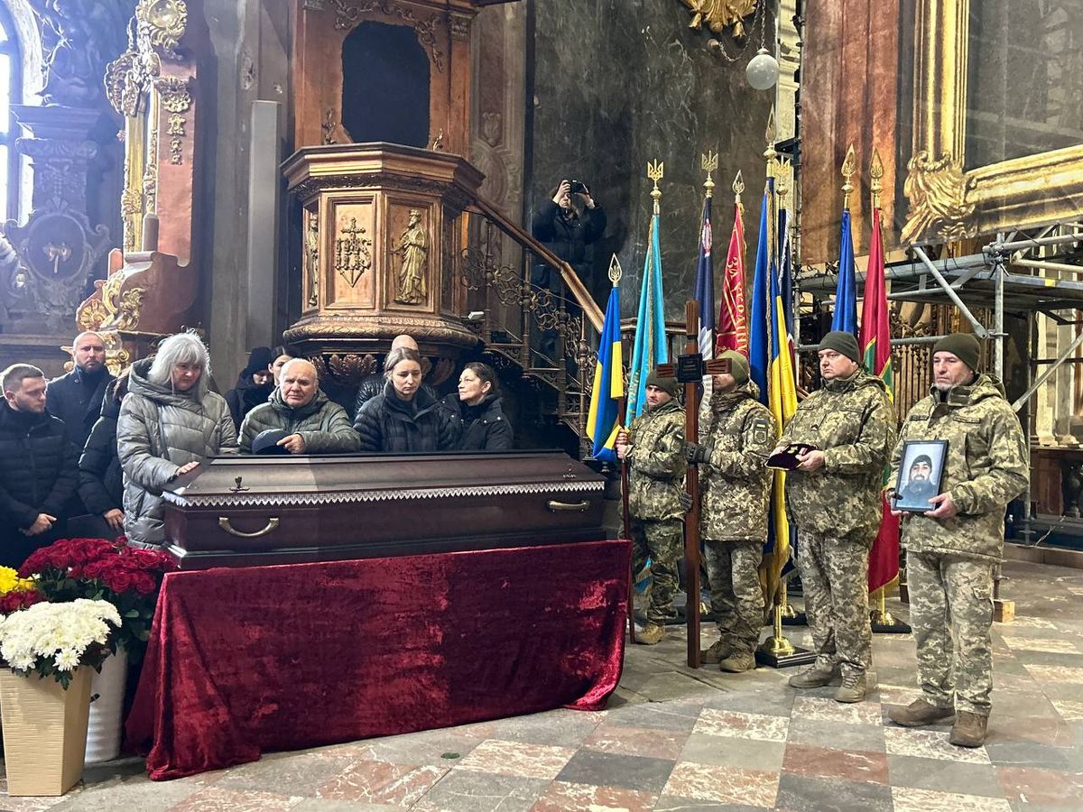 У Львові поховали убитого військовослужбовця ТЦК Юрія Бондаренка