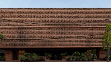 Глиняний готель-мурашник: Further Hotel задає новий формат проживання на Балі