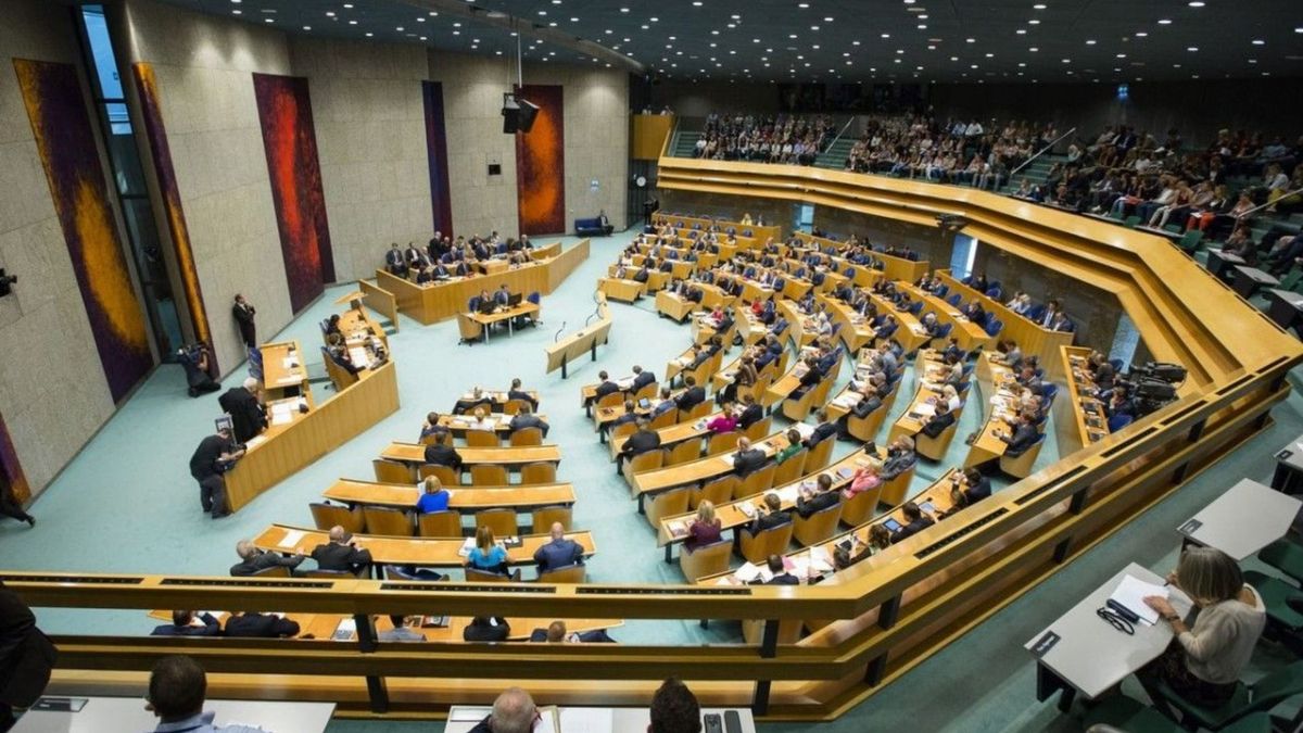 Нідерланди виділять додаткові 700 млн євро на підтримку України