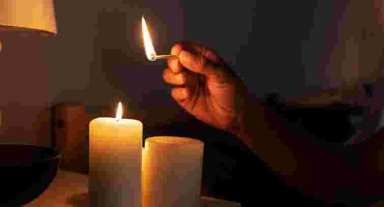 Посадовець «Львівобленерго» розповів, коли відключень світла стане менше