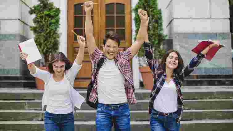 Кабінет міністрів вдвічі збільшить розмір студентських стипендій