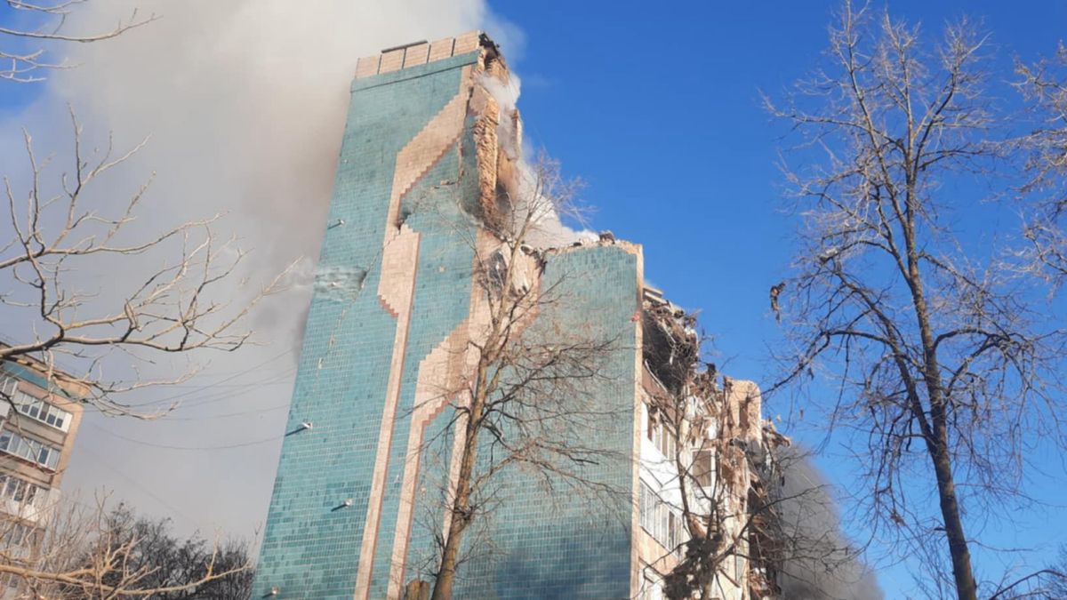 У зруйнованому ракетою тернопільському будинку знайшли тіла ще двох людей