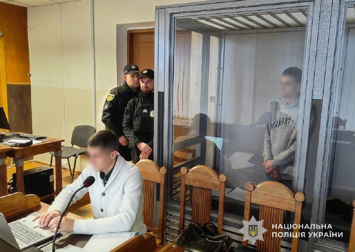 Суд обрав запобіжний захід нападникам на артистів франківського ансамблю «Гуцулія»