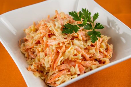 Швидкий салат з крабовими паличками та морквою по-корейськи. Рецепт дня