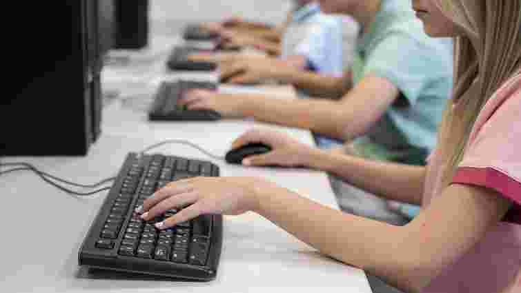 Для олімпіад з інформатики МОН використовує пов’язану з російськими ресурсами платформу