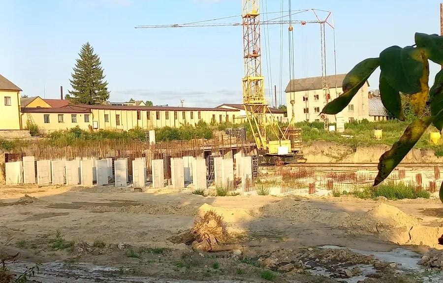 Вже розпочалися підготовчі роботи до будівництва першої багатоповерхівки