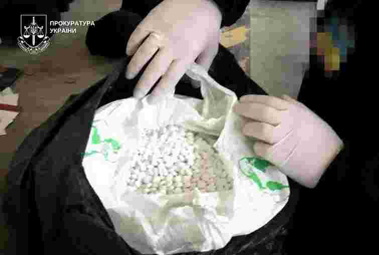 На Закарпатті лучанин отримав 10 років тюрми за контрабанду 28 тис. пігулок із псевдоефедрином