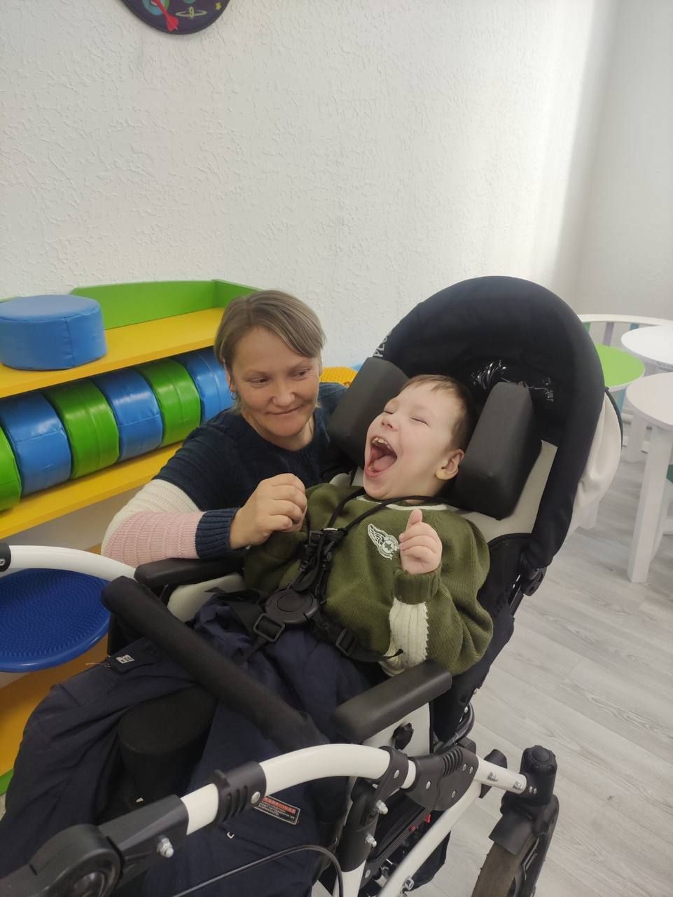 Мар’яна із сином Богданом (фото надане центром)