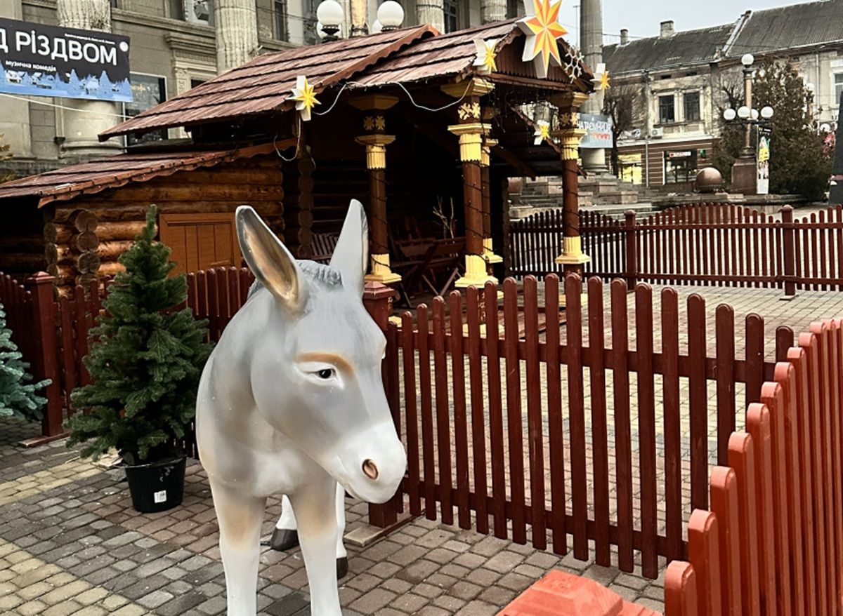 На центральній площі Тернополя замість ялинки встановлять різдвяну шопку