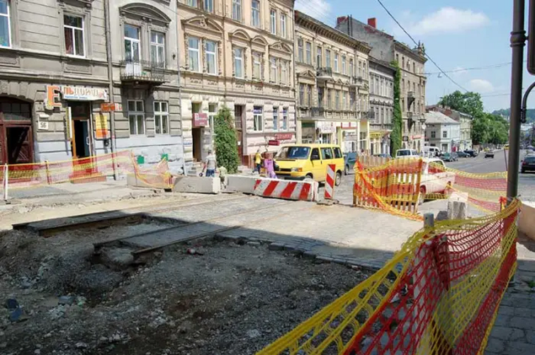 Суд зобовʼязав Львівську міськраду сплатити понад 15 млн грн боргів за ремонти до Євро-2012